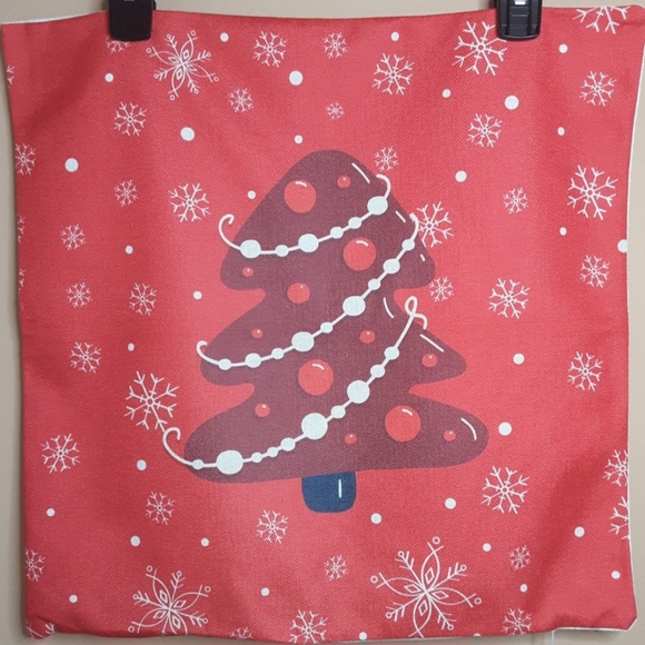 NEW Set of 4 Red & Blue Christmas Pillowcovers - snowman, trees **SO CUTE** - Picture 5 of 9